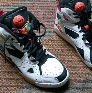 Rebox blacktop the pump shoes